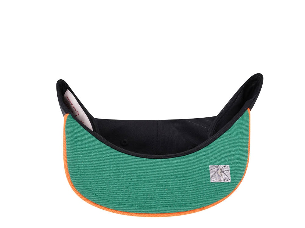 Mitchell & Ness New York Knicks NBA Multiply Hardwood Classic Snapback Hat