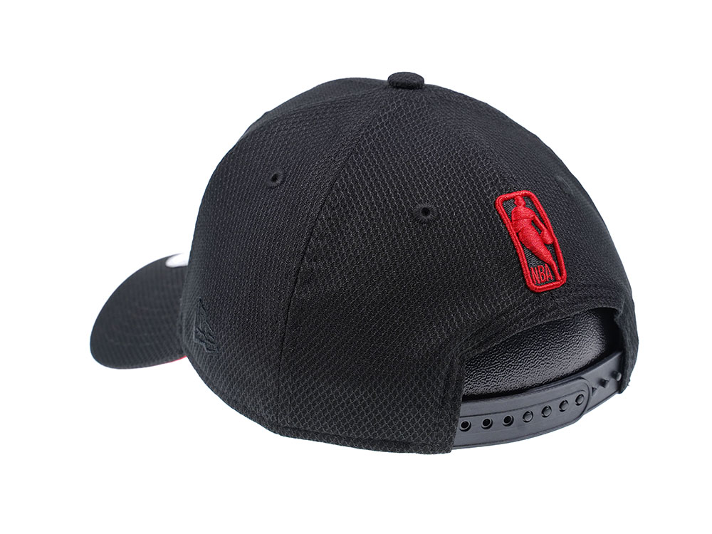 New Era Chicago Bulls Red Details 9Forty Snapback Hat