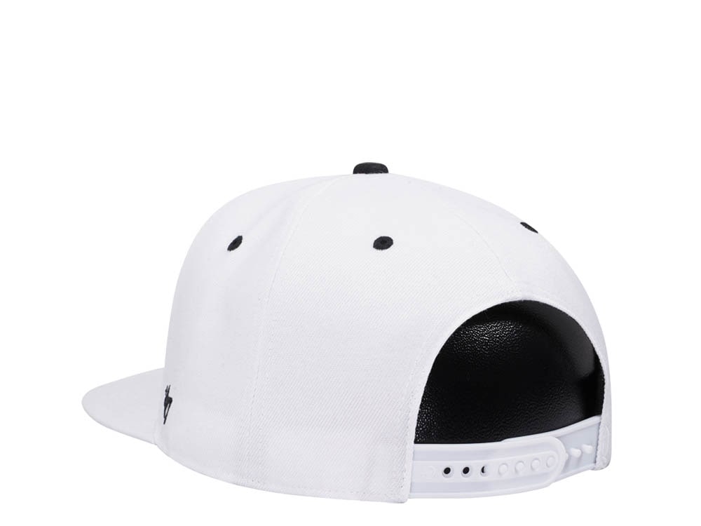 47Brand Boston Bruins White Crosstown Pop Captain Snapback Hat