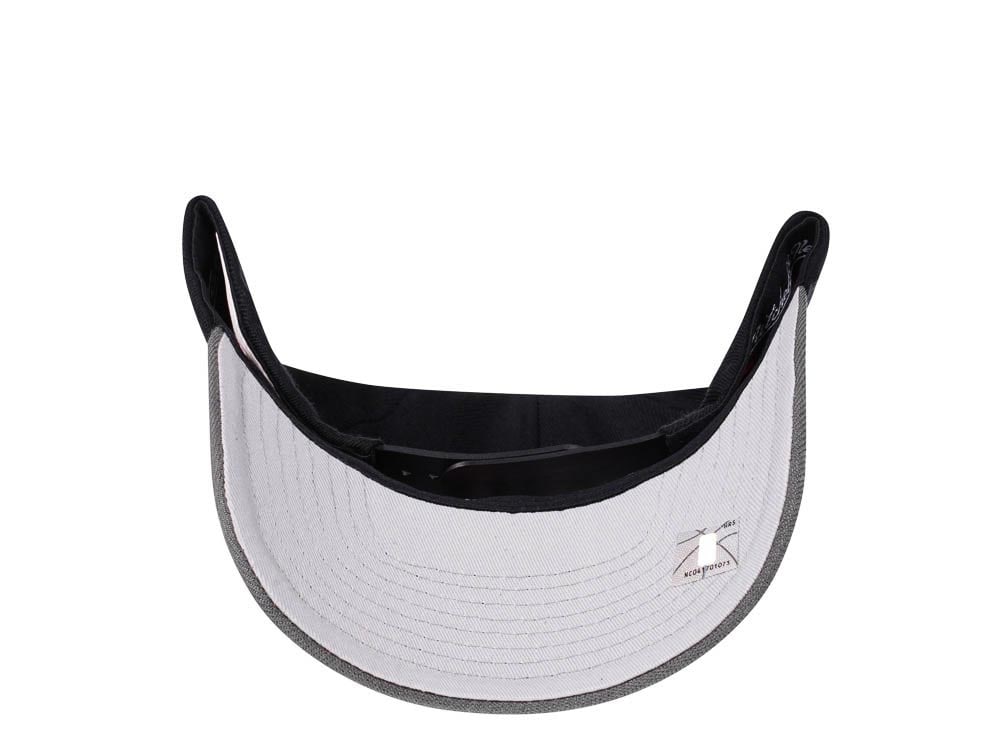 Mitchell & Ness Brooklyn Nets Two Tone Red Line Solid Flex Snapback Hat
