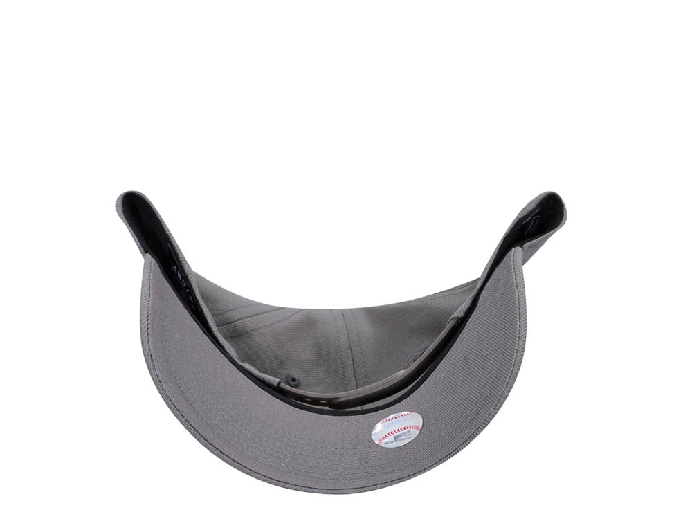 47Brand New York Yankees Dark Gray MVP Snapback Hat