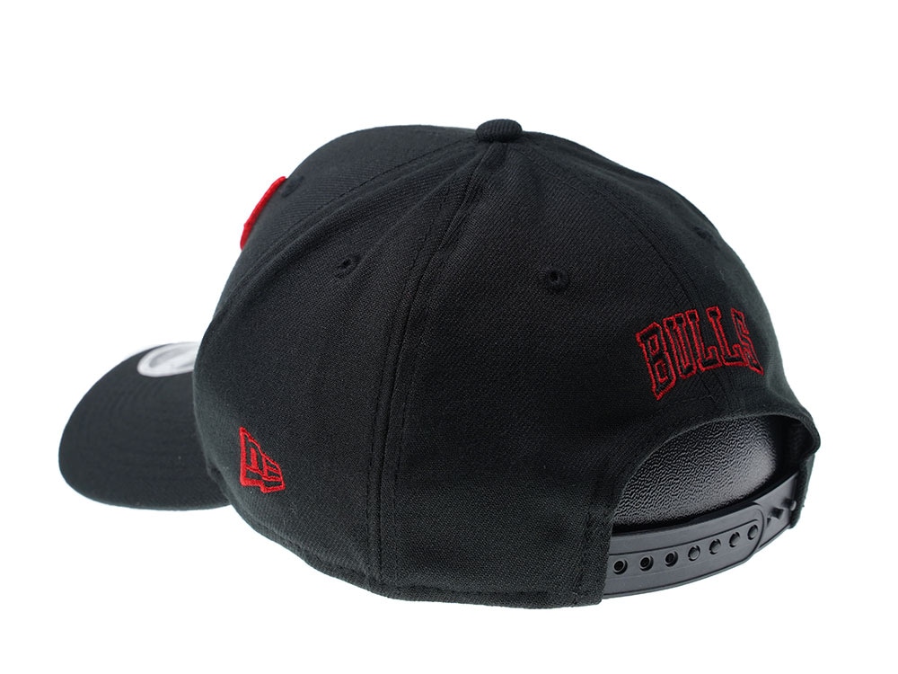 New Era Chicago Bulls Red Horn 9Fifty Stretch Snapback