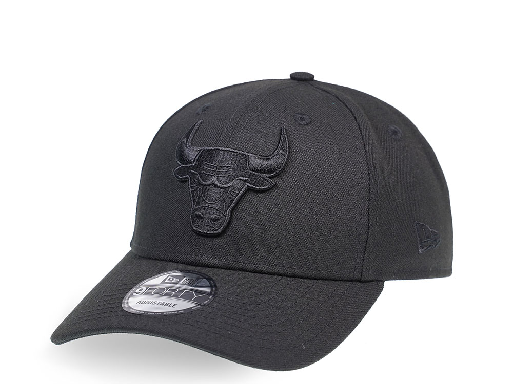 New Era Chicago Bulls Black on Black Edition 9Forty  Snapback Hat