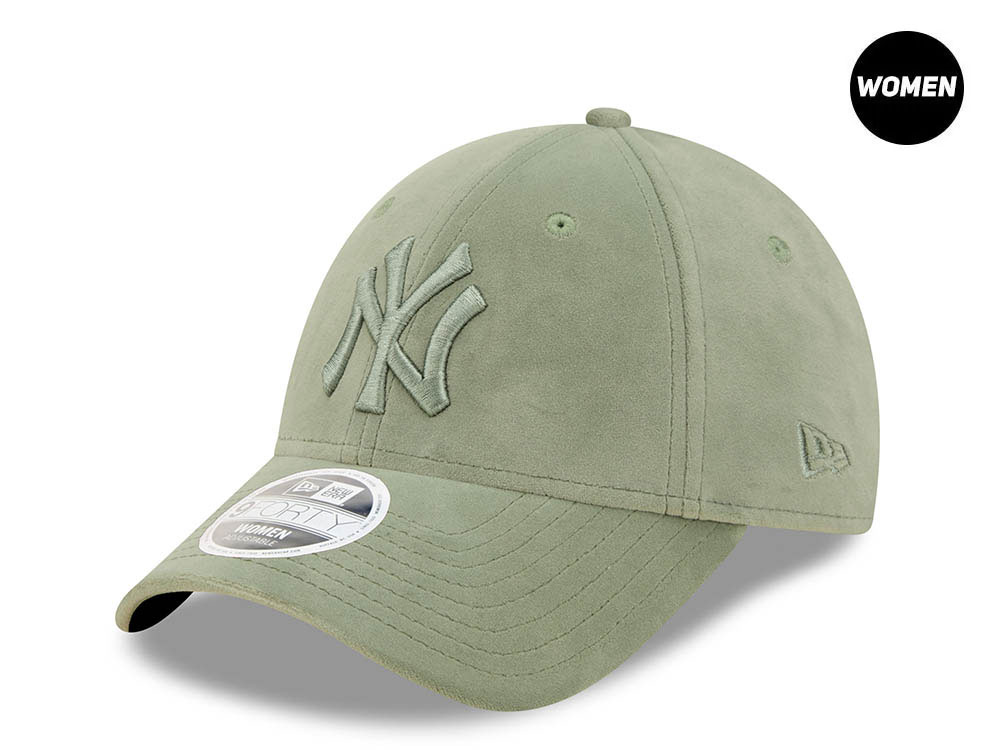 New Era New York Yankees Velvet Jade Womens 9Forty Strapback Hat