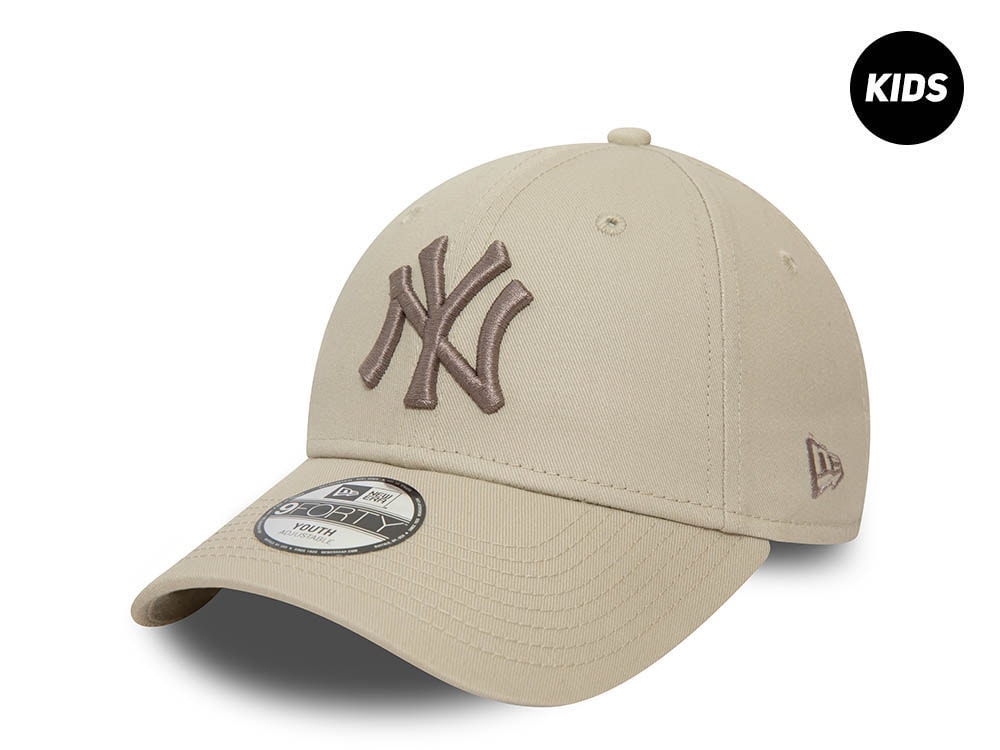 New Era New York Yankees League Essential Kids Stone 9Forty Strapback Hat