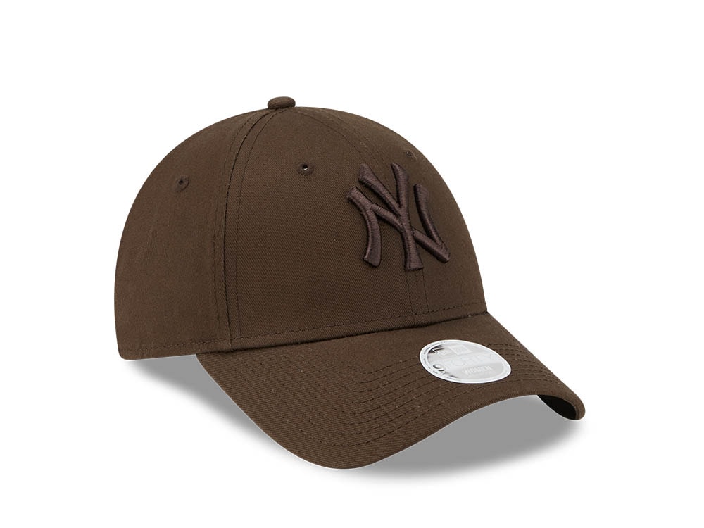 New Era New York Yankees League Essential Brown Womens 9Forty Snapback Hat