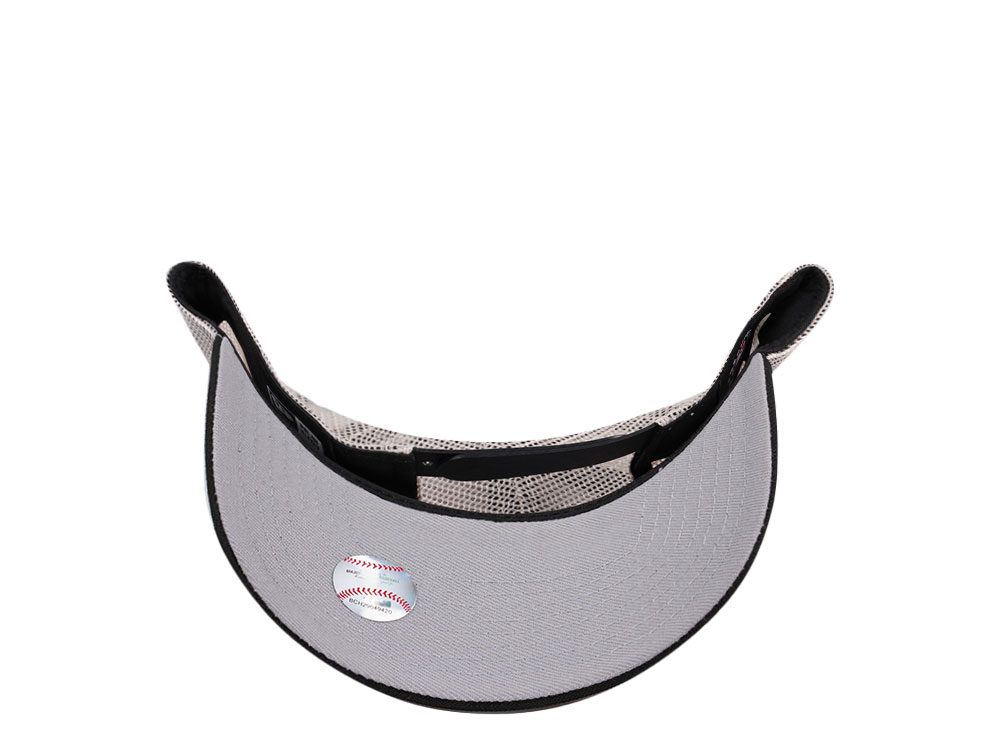 New Era Cleveland Guardians Two Tone Edition A Frame Trucker Snapback Hat
