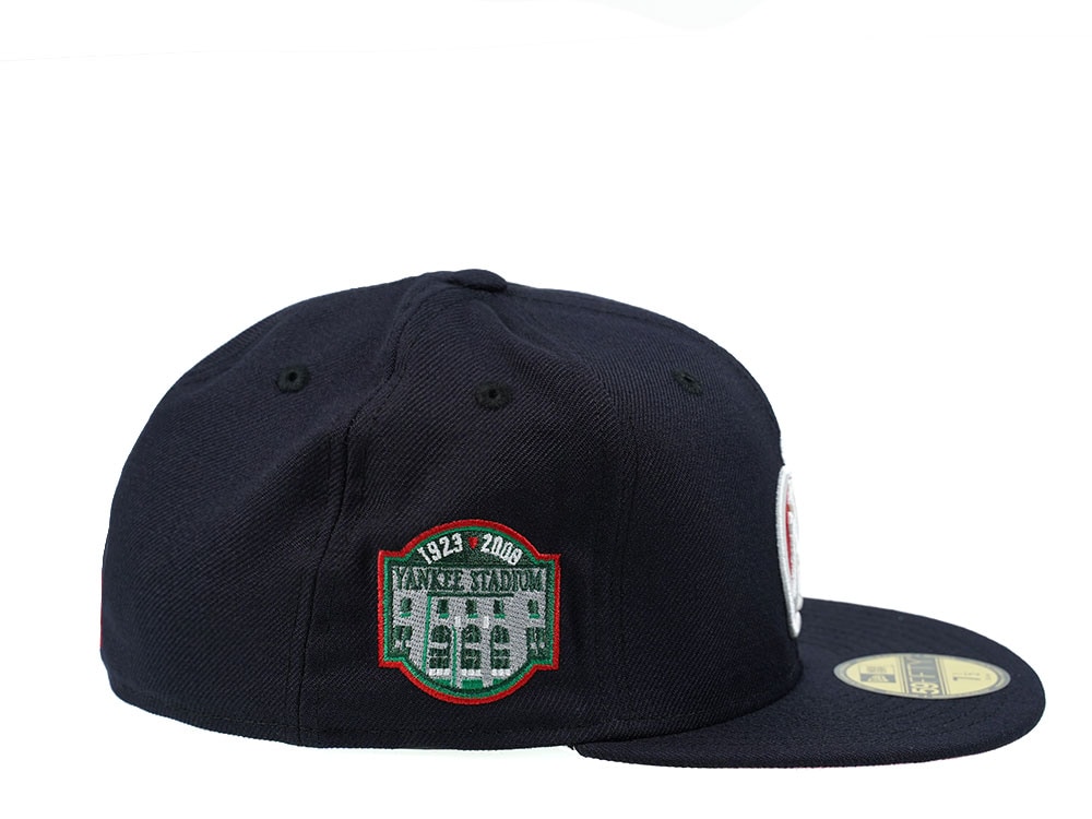 New Era New York Yankees Big Apple Pink Edition 59Fifty Fitted Hat