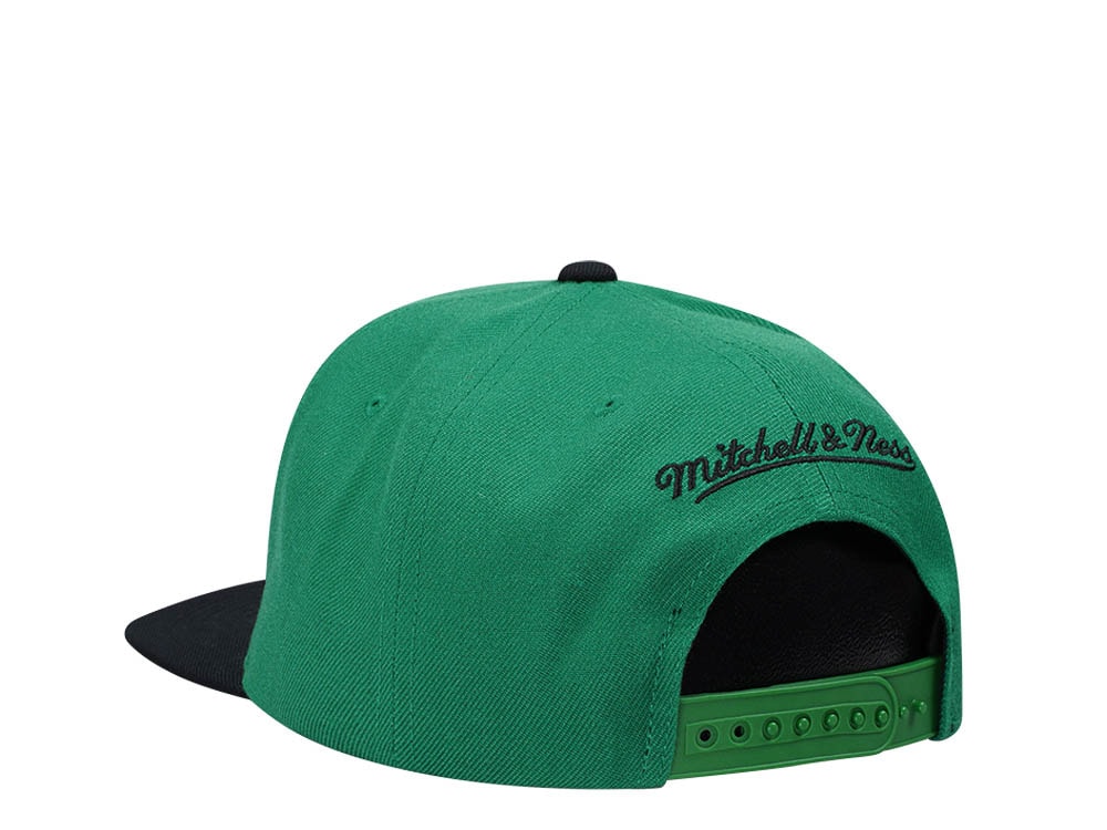 Mitchell & Ness Boston Celtics Team Two Tone 2.0 Green Snapback Hat