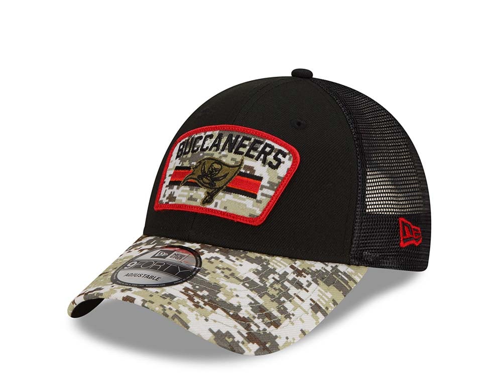 New Era Tampa Bay Buccaneers Salute to Service 21 9Forty Trucker Snapback Hat