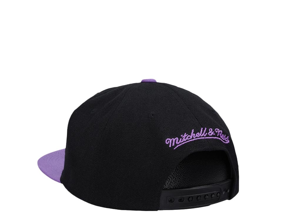 Mitchell & Ness Seattle Supersonics Two Tone Deadstock Hardwood Classic Snapback Hat